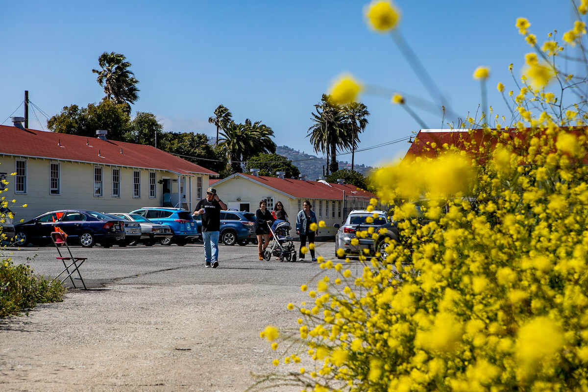 about_angels-gate-cultural-center_yellow (1)