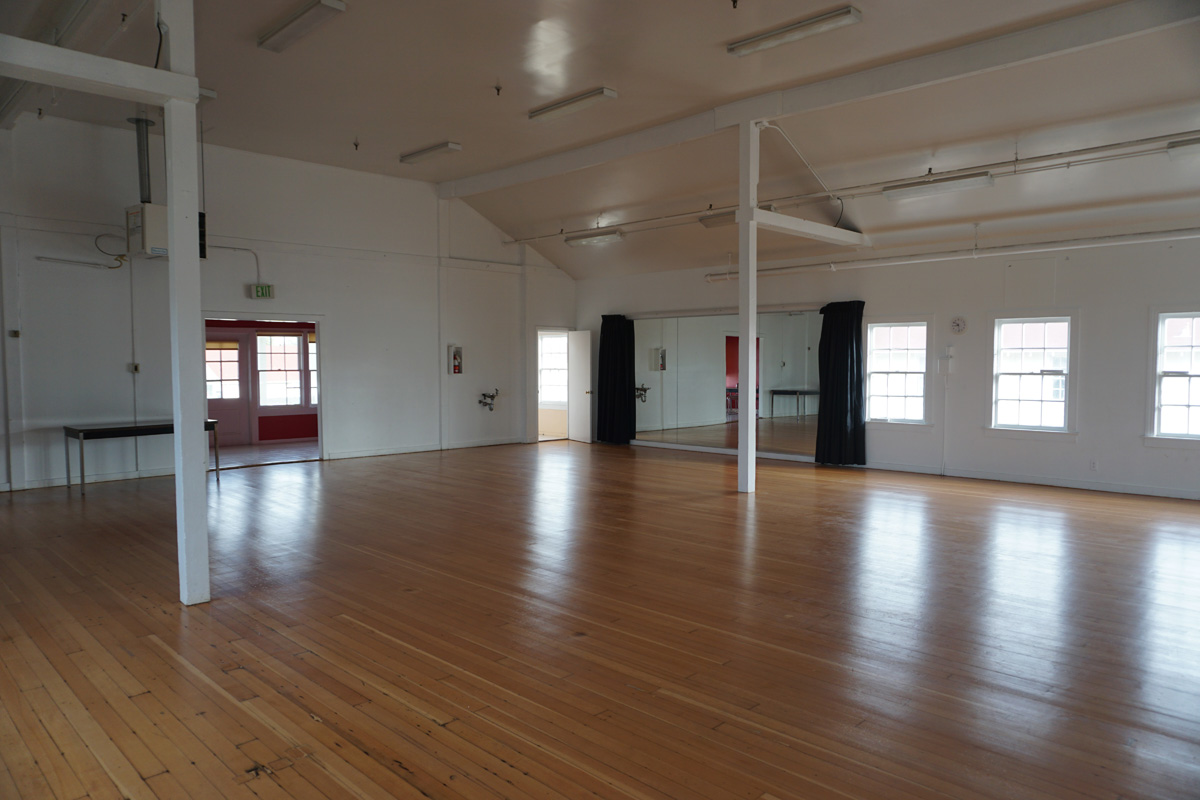 AGCC_interior_H_bldg_dance_floor